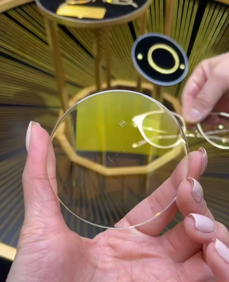 蔡司鎏金膜 2025古法黃光學(xué)鏡片，百年光學(xué)底蘊(yùn)的閃耀新章